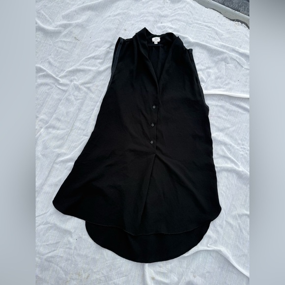 Aritzia Wilfred Black Sleeveless Button-Down Blouse, size XXS - Picture 1 of 4